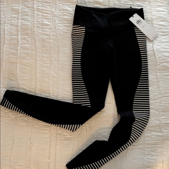 ALO Yoga Pants - Alo Yoga black reflector leggings NWT